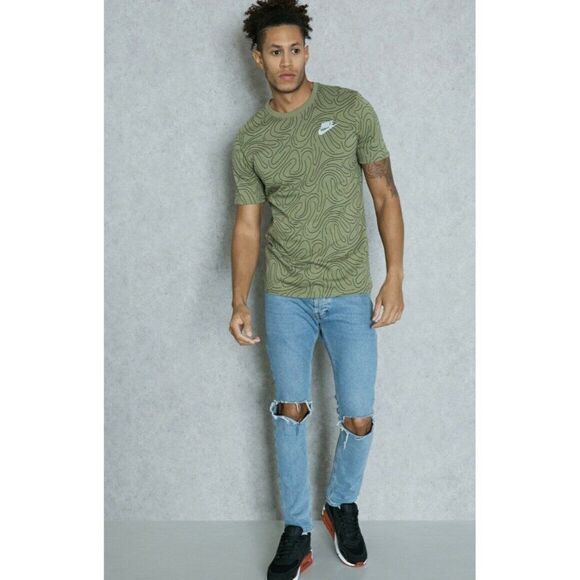 NIKE Swoosh All Over Print T-Shirt 834699-387 Mens - Picture 1 of 11